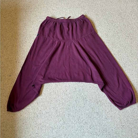 Ixchel Bohemian Guatemalan Burgundy Harem Pants in 100% Cotton - Picture 5 of 5